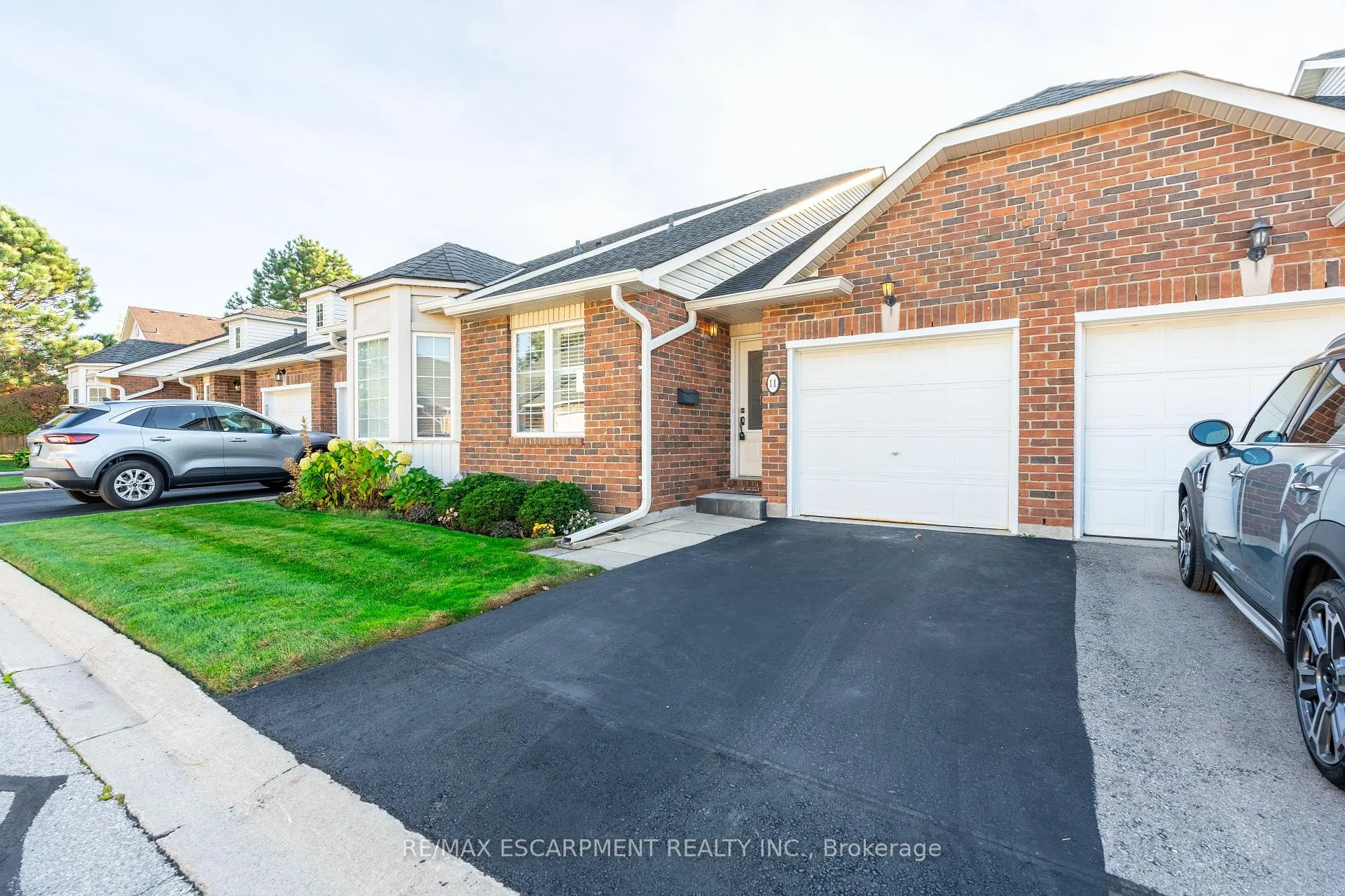 Photo 2 of Unit 11, 222 Fellowes Crescent, Hamilton, Waterdown — HOMEH
