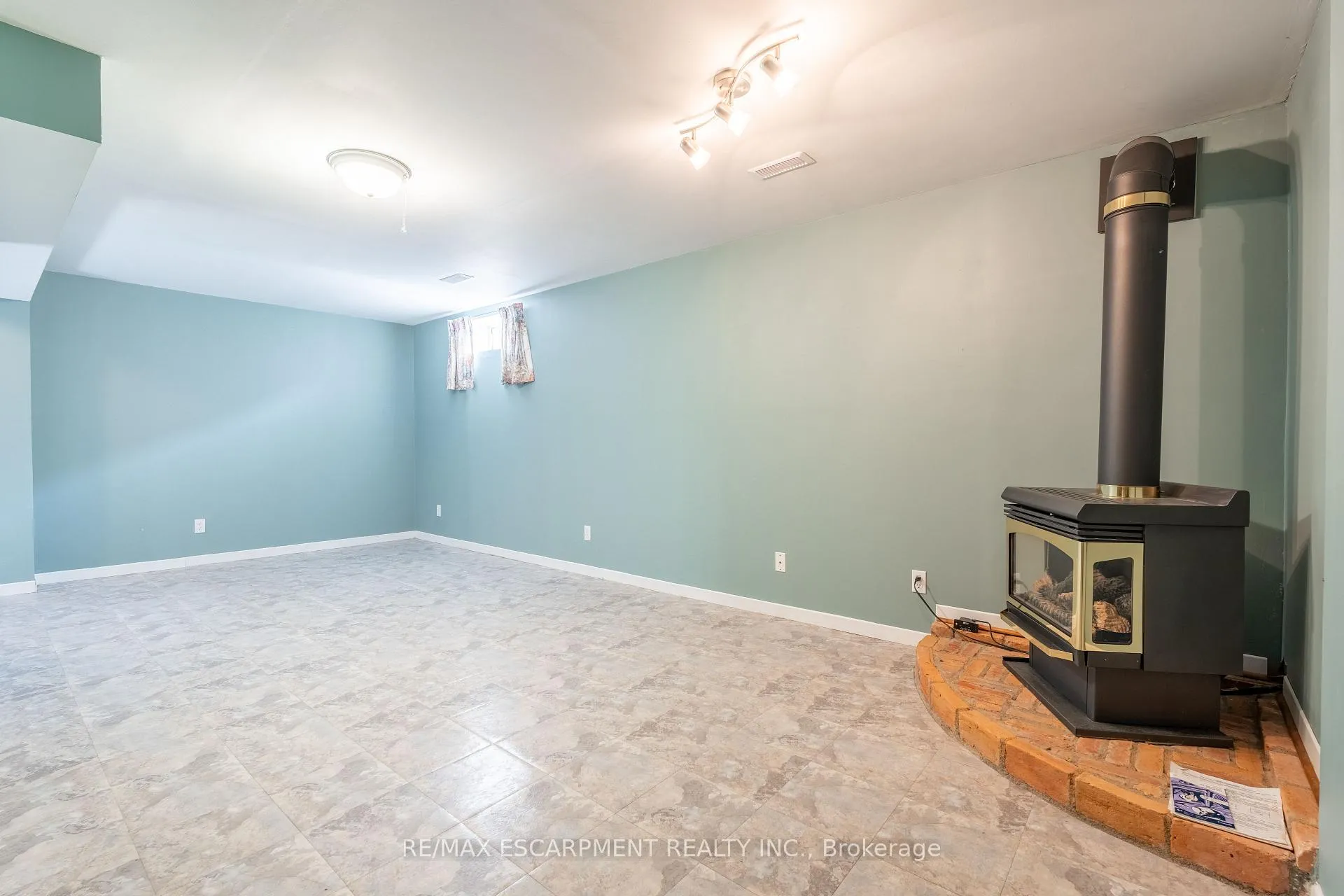 Photo 34 of Unit 11, 222 Fellowes Crescent, Hamilton, Waterdown — HOMEH