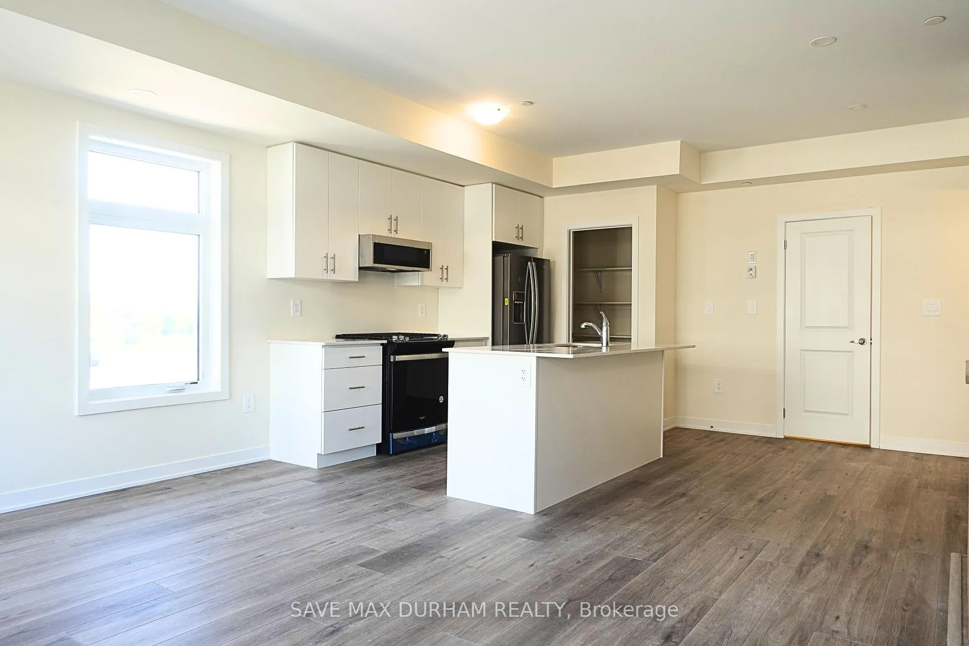 Photo 4 of Unit 313, 755 Omega Drive, Pickering, Woodlands — HOMEH