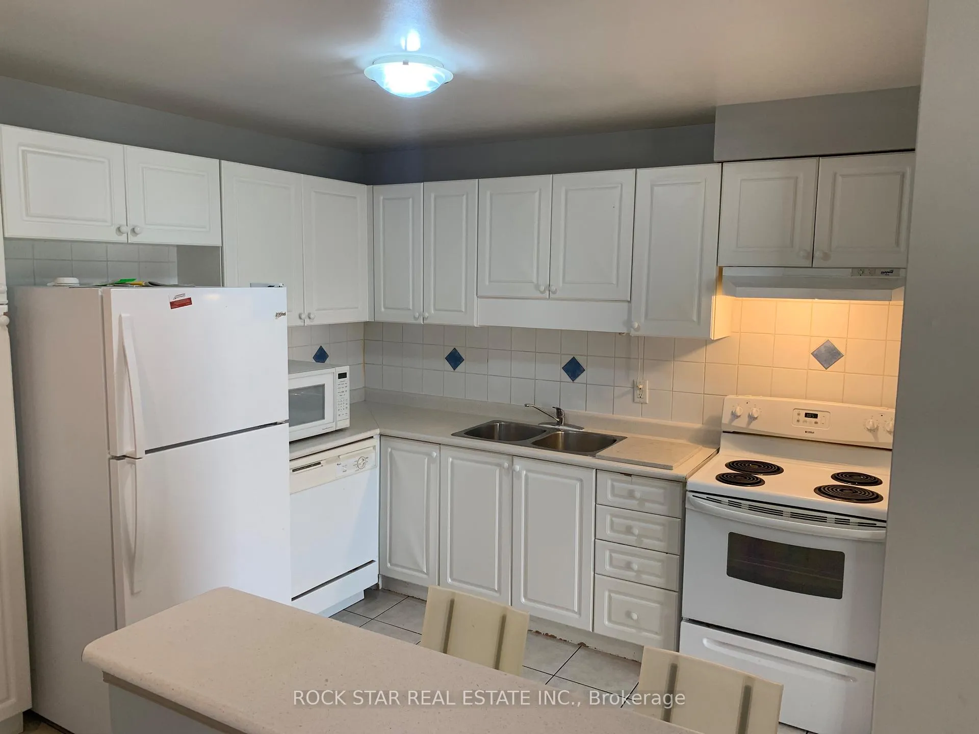 Photo 4 of Unit 50, 1889 Upper Wentworth Street, Hamilton, Allison — HOMEH