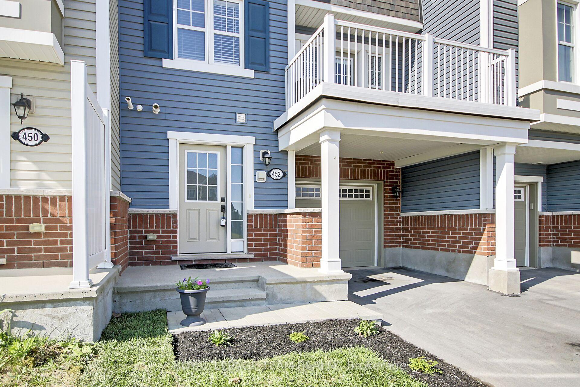 Photo 2 of 452 Riverboat Heights, Ottawa, Barrhaven - Half Moon Bay — HOMEH