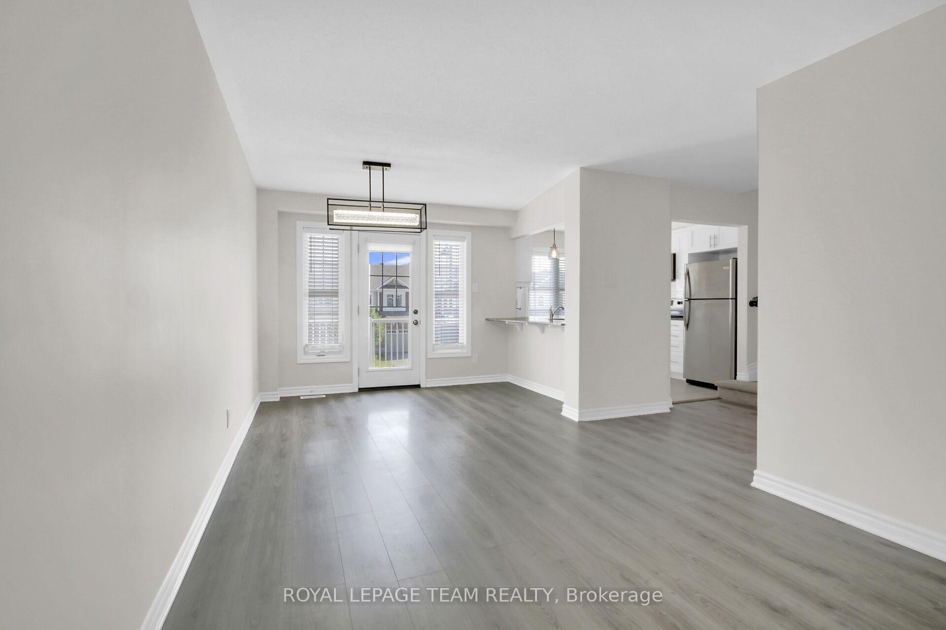 Photo 11 of 452 Riverboat Heights, Ottawa, Barrhaven - Half Moon Bay — HOMEH