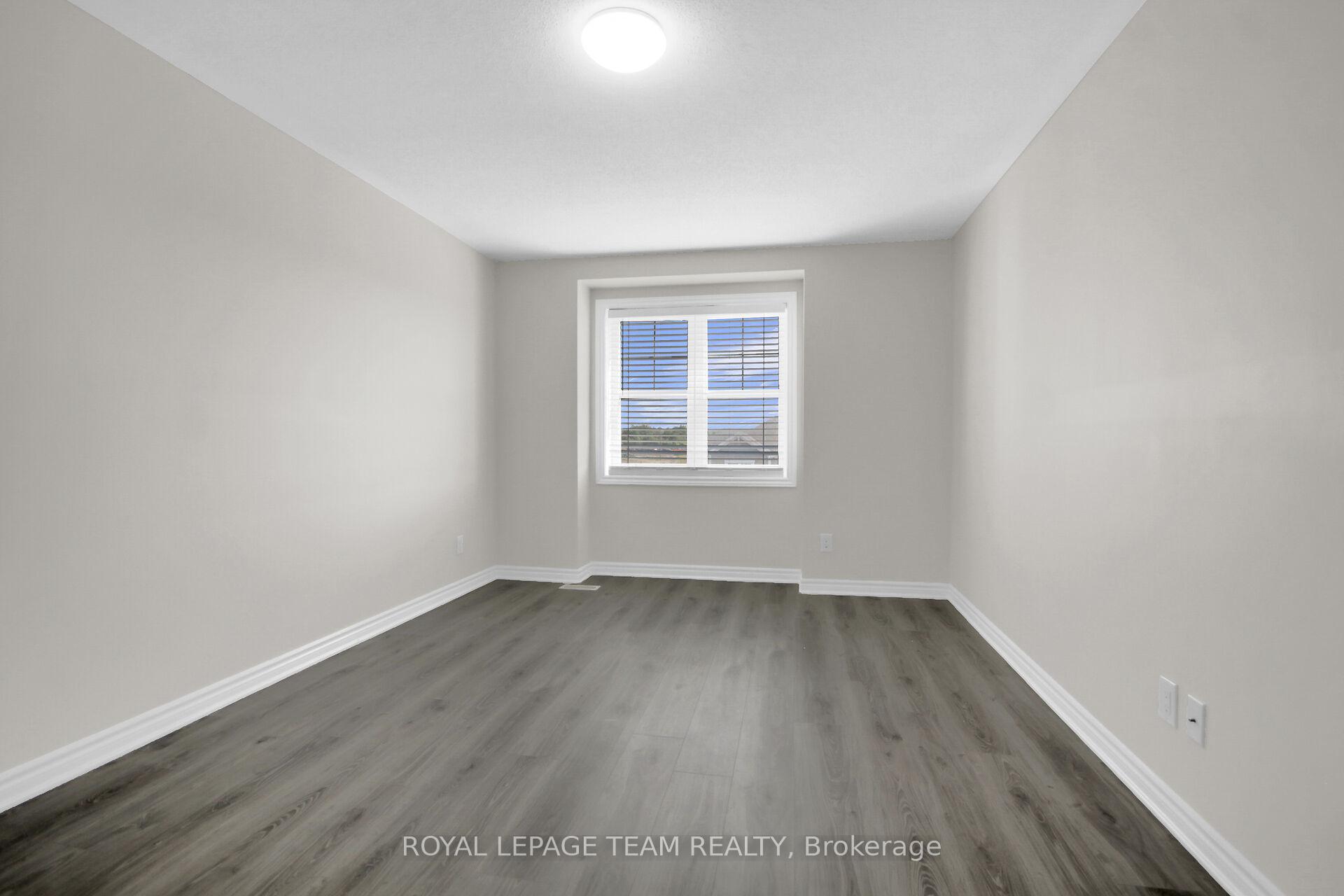 Photo 18 of 452 Riverboat Heights, Ottawa, Barrhaven - Half Moon Bay — HOMEH
