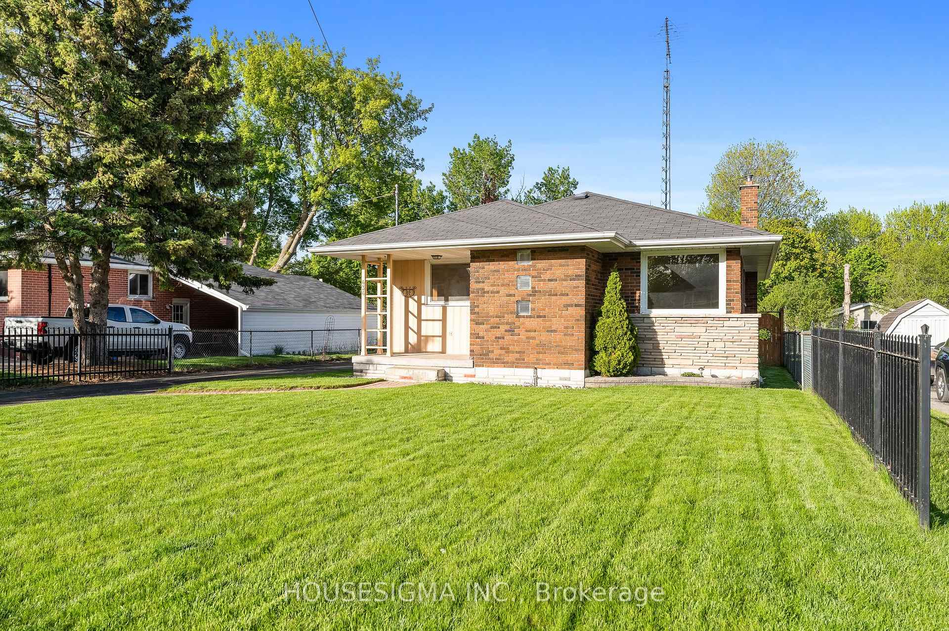 Photo 3 of 434 Major Street, Cobourg — HOMEH