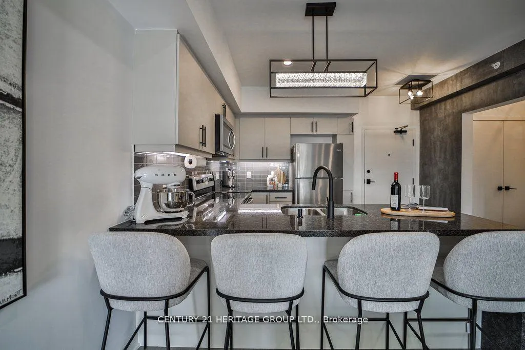 Photo 7 of Unit 607, 4 Spice Way S, Barrie, Innis-Shore — HOMEH
