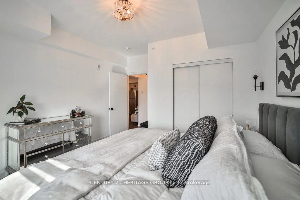 Photo 17 of Unit 607, 4 Spice Way S, Barrie, Innis-Shore — HOMEH