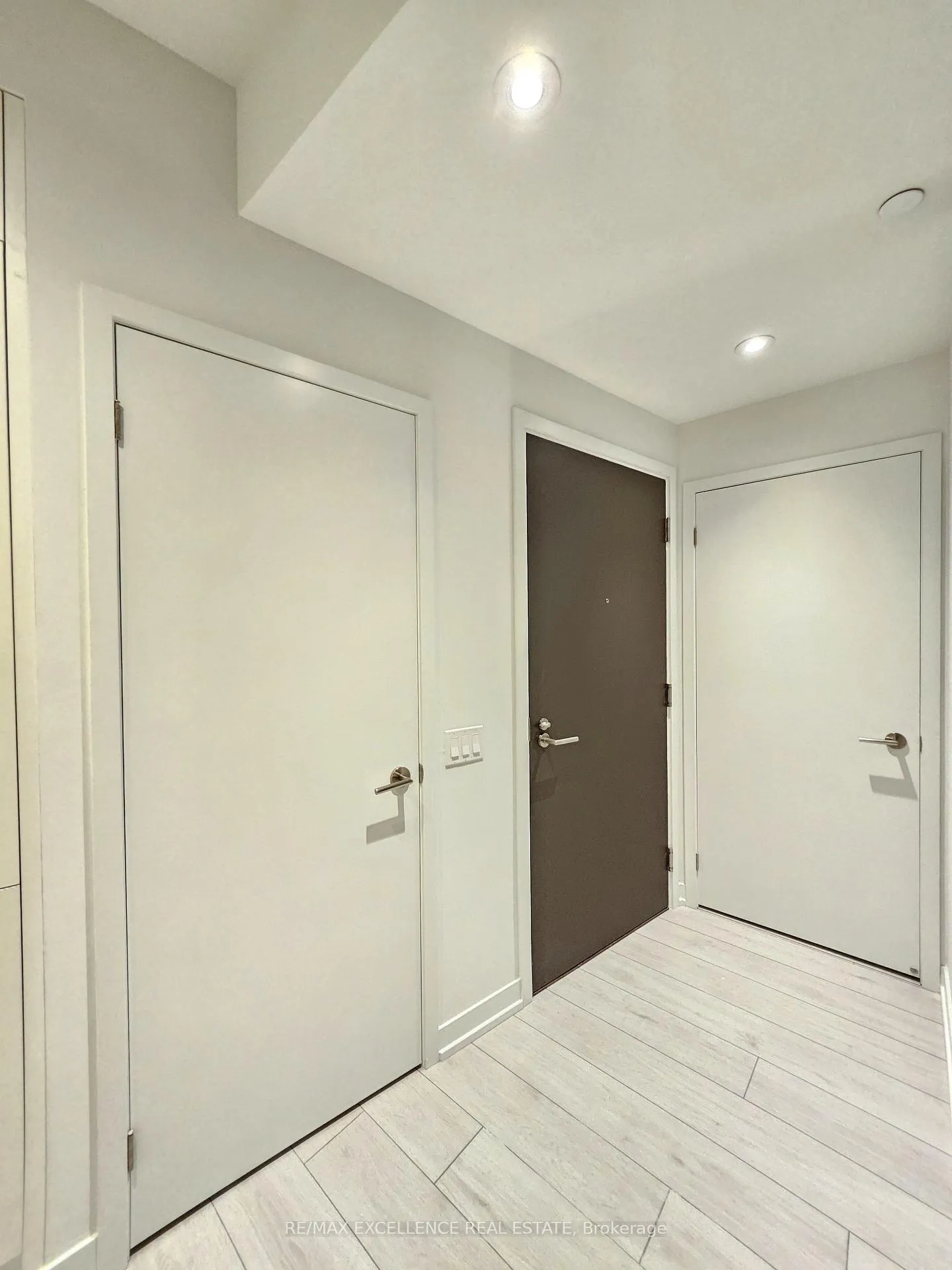 Photo 5 of Unit 2605, 39 Mary Street, Barrie, City Centre — HOMEH