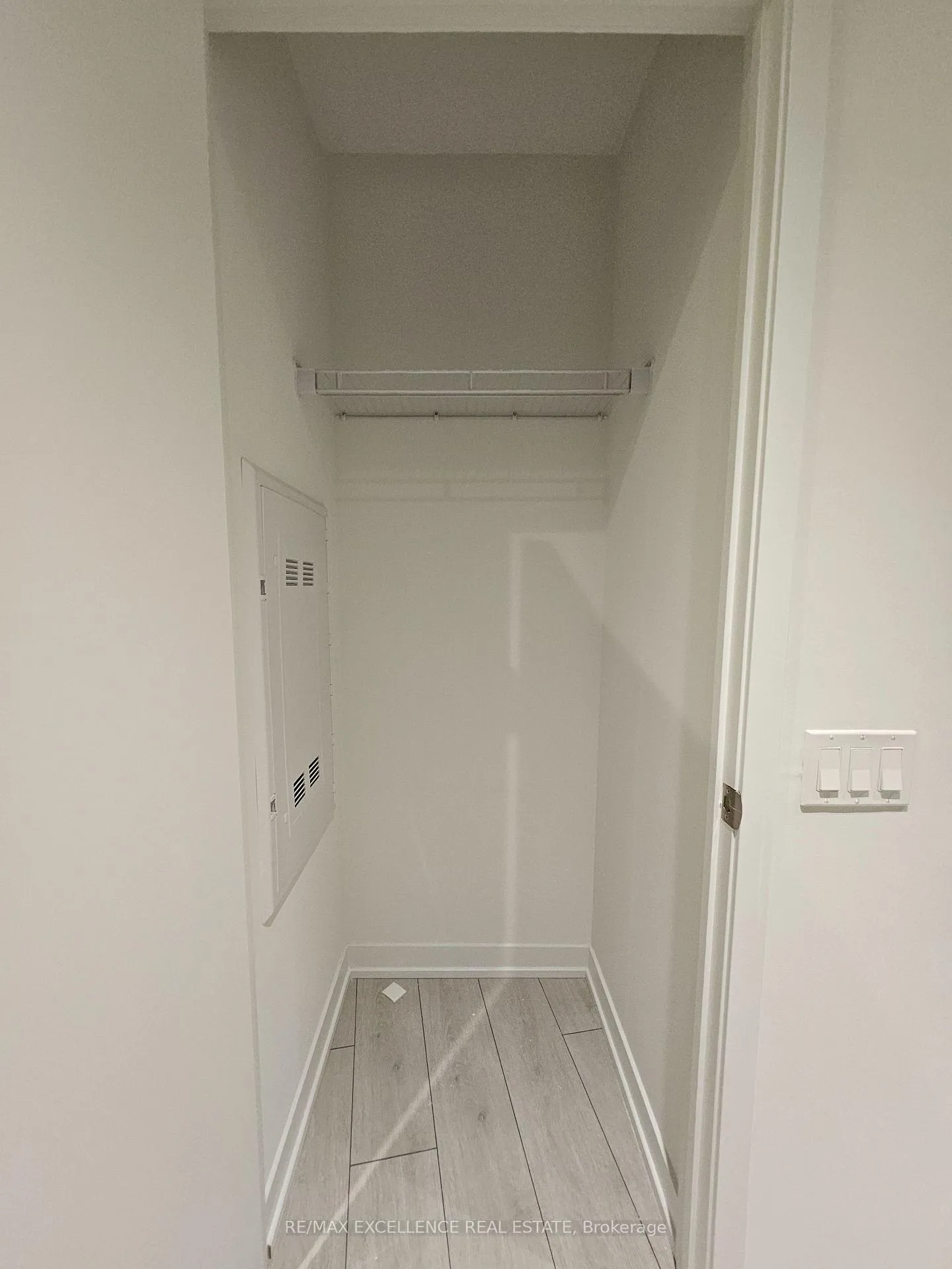 Photo 13 of Unit 2605, 39 Mary Street, Barrie, City Centre — HOMEH
