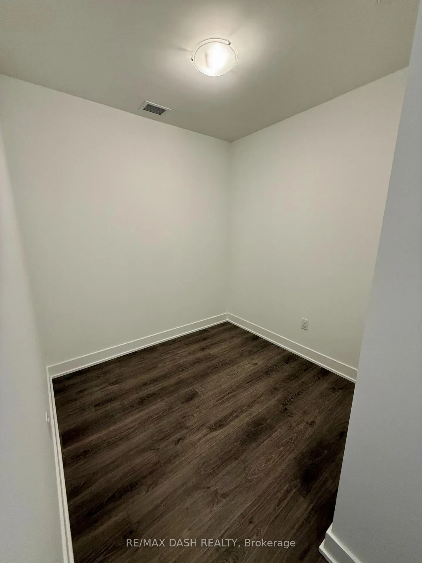 Photo 4 of Unit 348, 2545 Simcoe Street N, Oshawa, Windfields — HOMEH