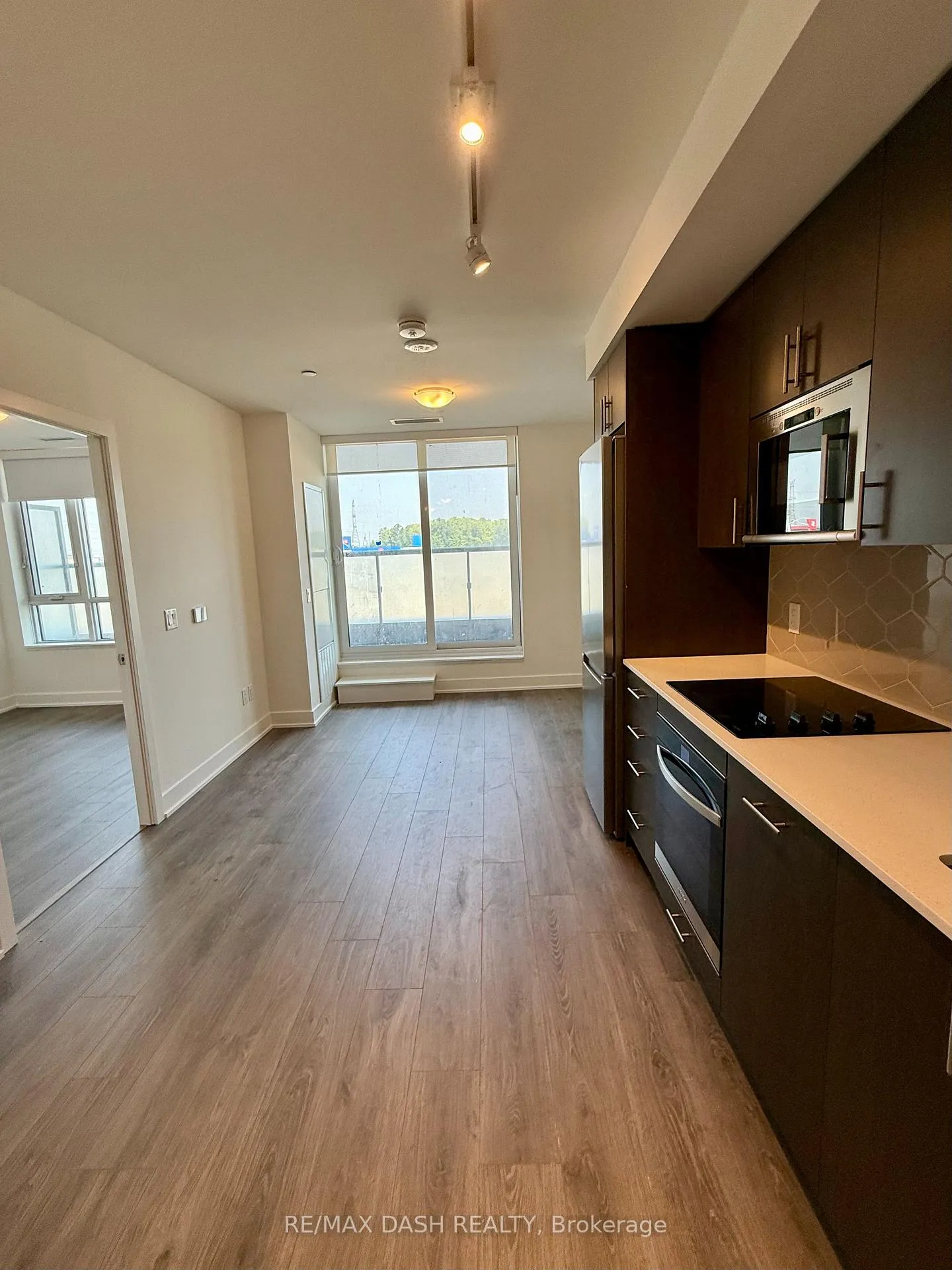 Photo 6 of Unit 348, 2545 Simcoe Street N, Oshawa, Windfields — HOMEH