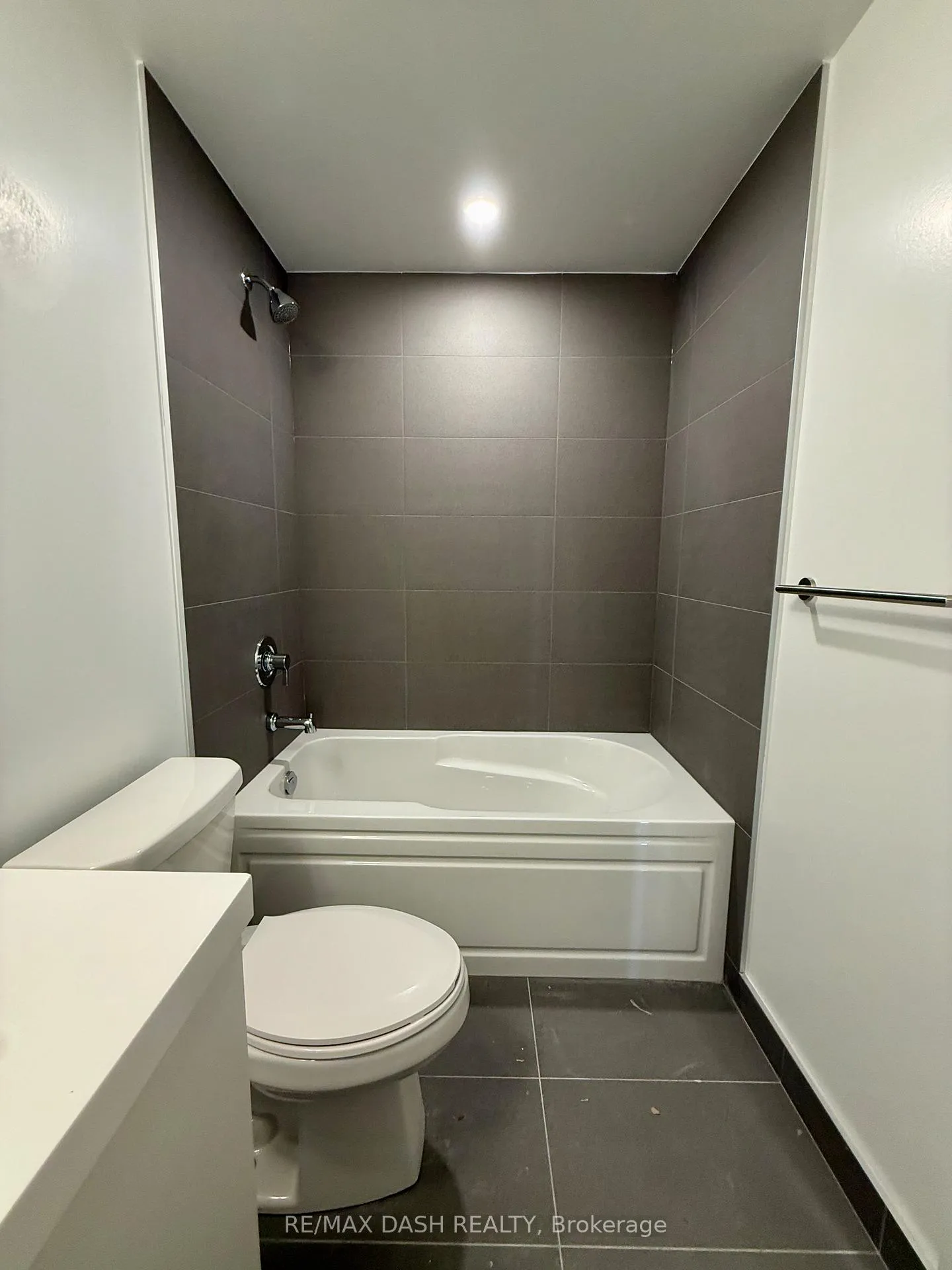 Photo 10 of Unit 348, 2545 Simcoe Street N, Oshawa, Windfields — HOMEH