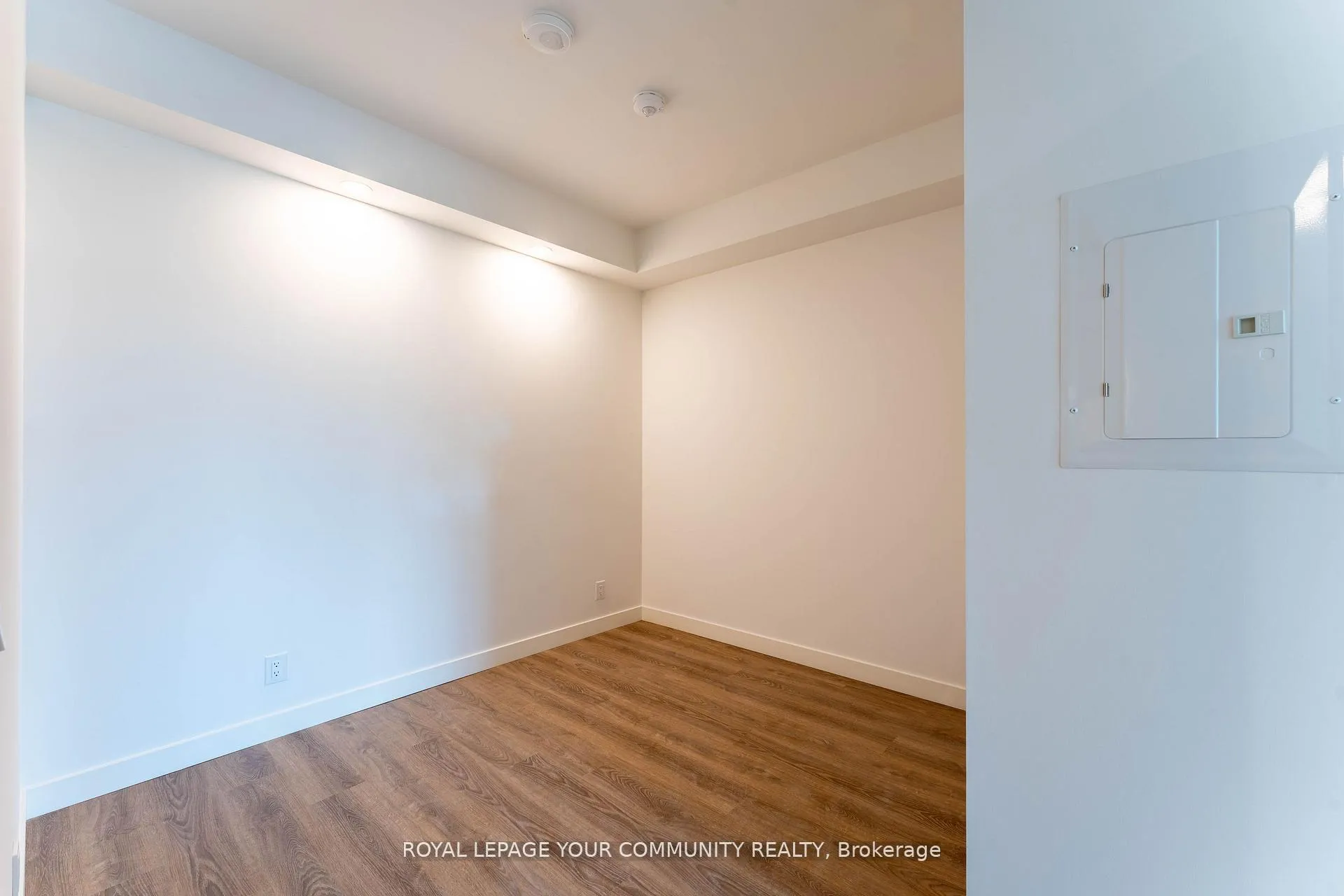Photo 8 of Unit 317, 1050 Eastern Avenue E, Toronto, The Beaches — HOMEH