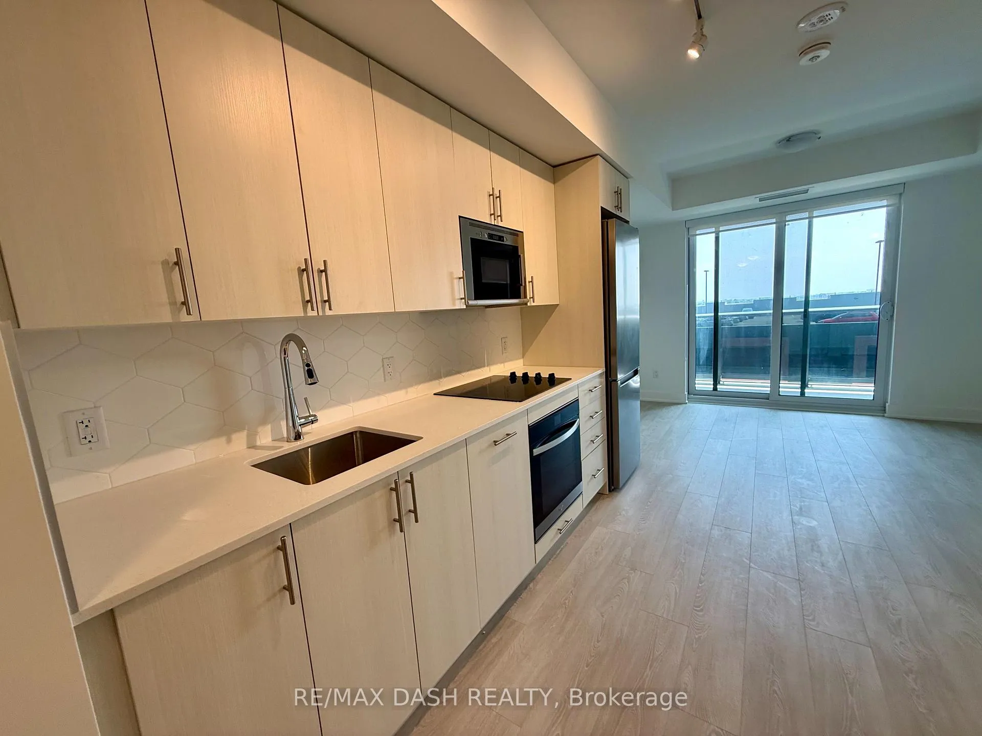 Photo 5 of Unit 442, 2545 Simcoe Street N, Oshawa, Windfields — HOMEH