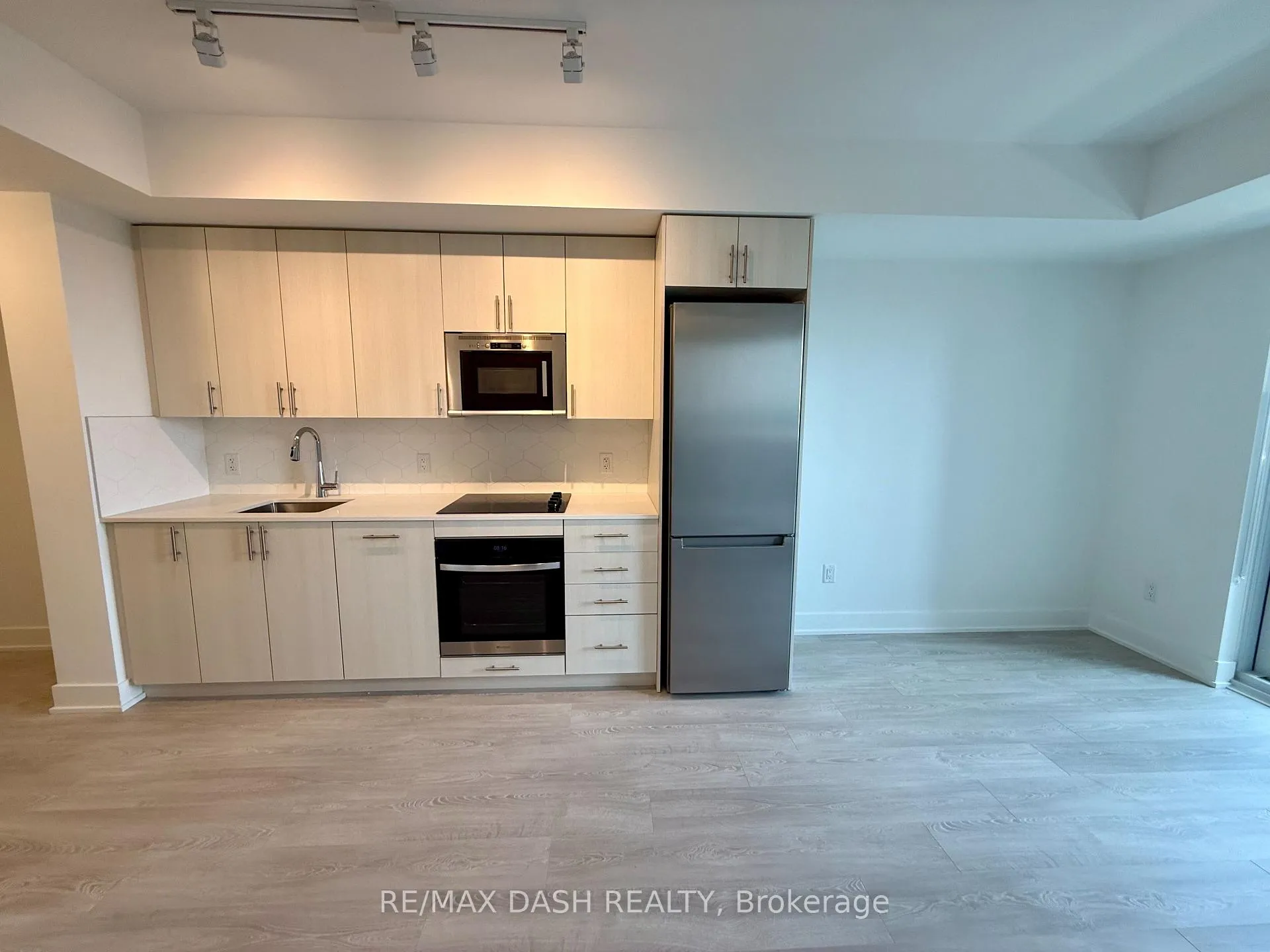 Photo 6 of Unit 442, 2545 Simcoe Street N, Oshawa, Windfields — HOMEH
