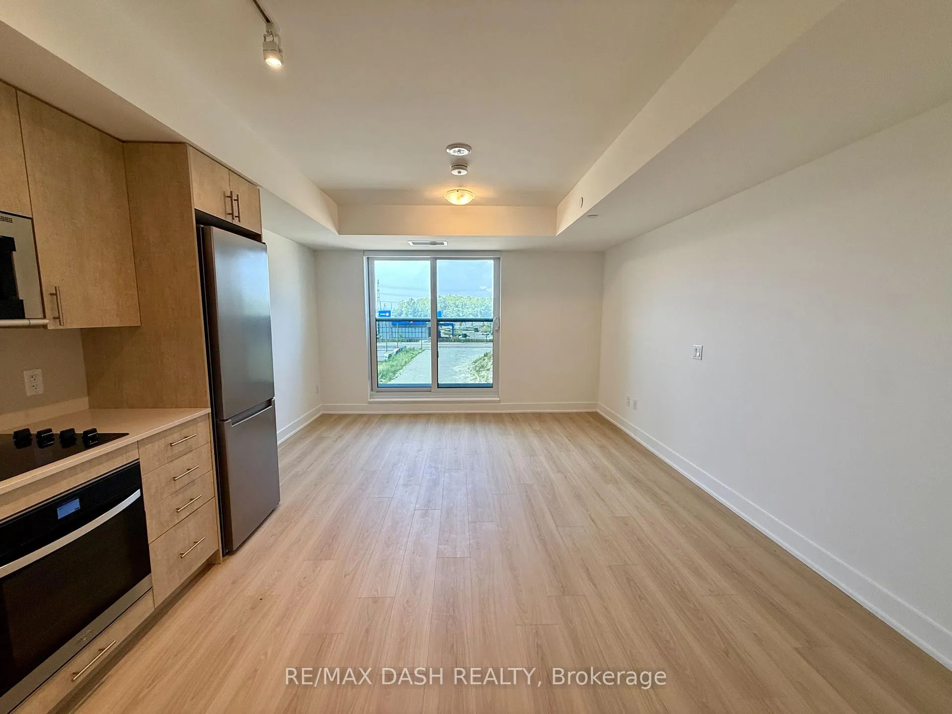 Photo 9 of Unit 430, 2545 Simcoe Street N, Oshawa, Windfields — HOMEH
