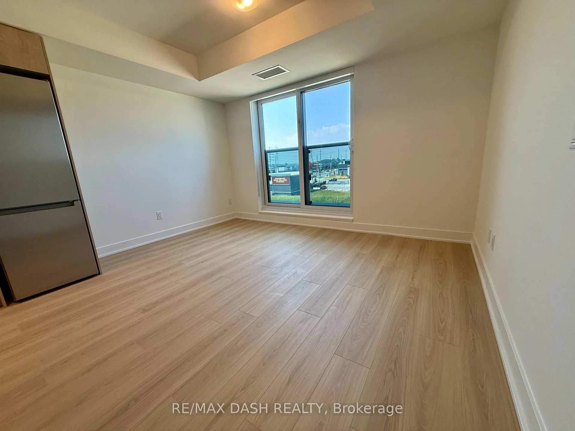 Photo 10 of Unit 430, 2545 Simcoe Street N, Oshawa, Windfields — HOMEH