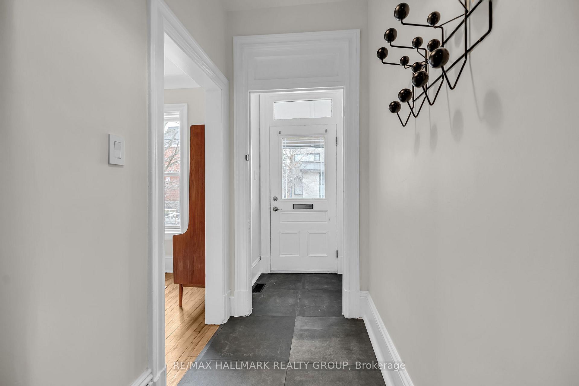 Photo 4 of 191 Concord Street S, Ottawa, Ottawa East — HOMEH
