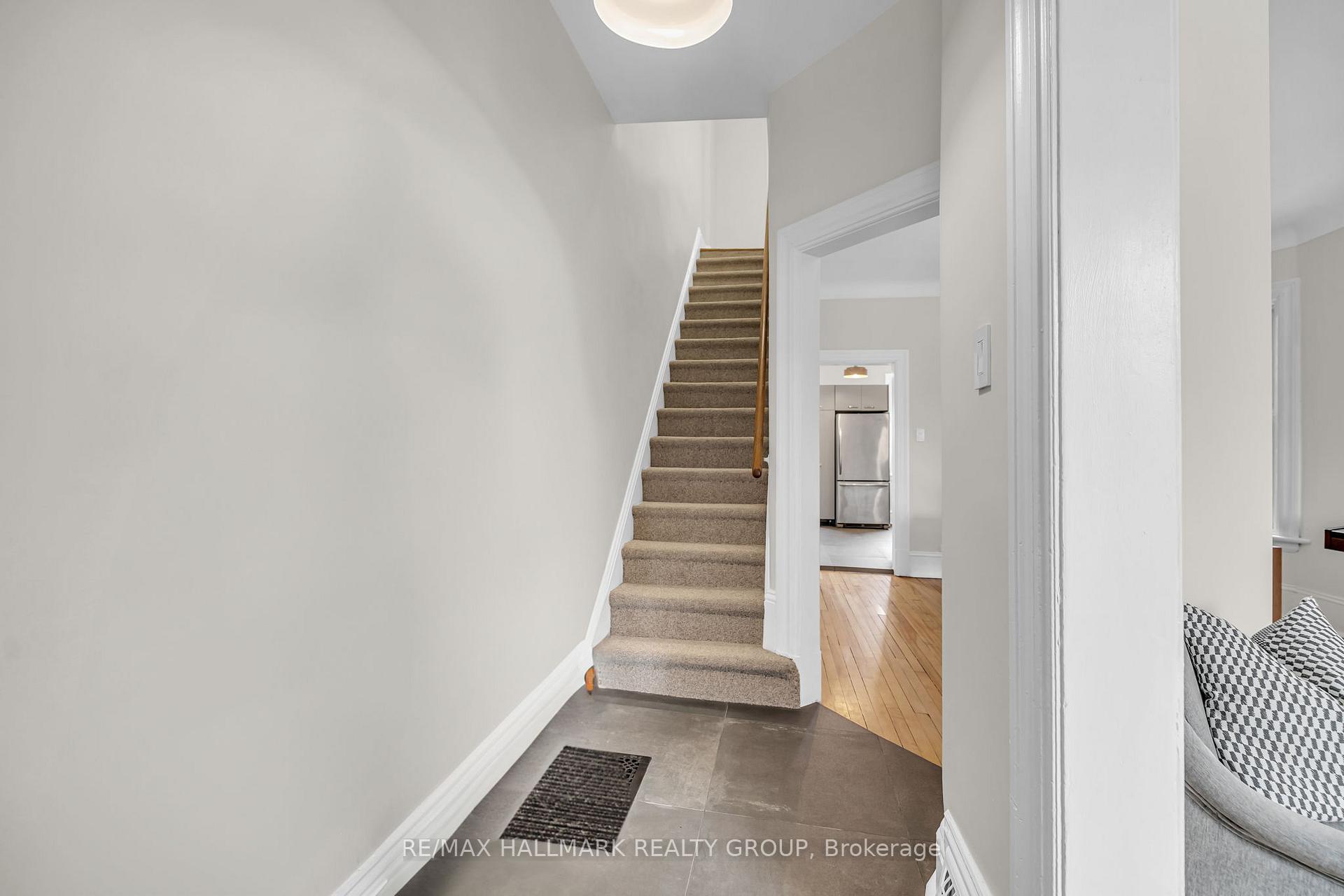 Photo 5 of 191 Concord Street S, Ottawa, Ottawa East — HOMEH