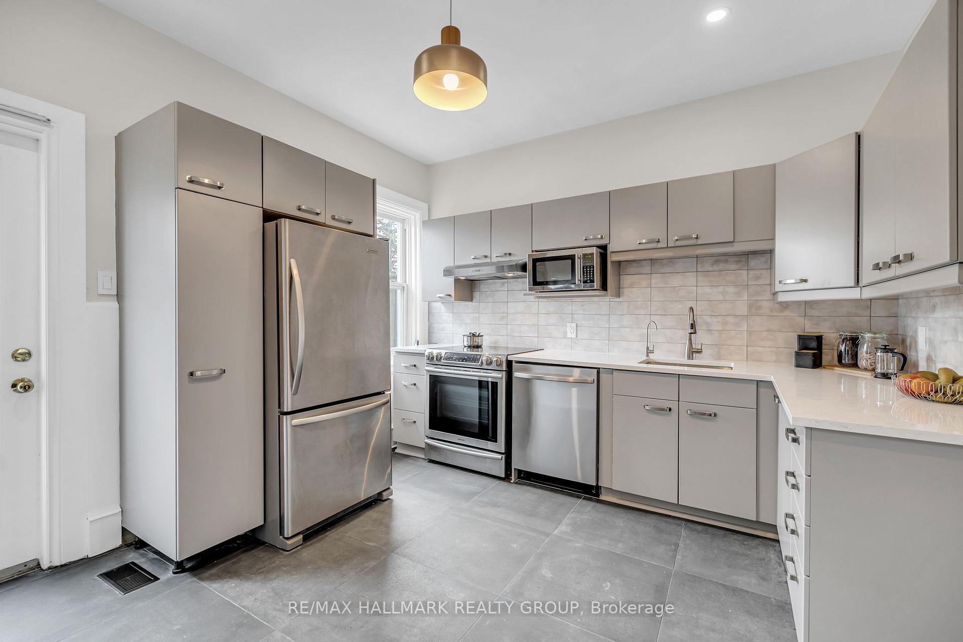 Photo 15 of 191 Concord Street S, Ottawa, Ottawa East — HOMEH