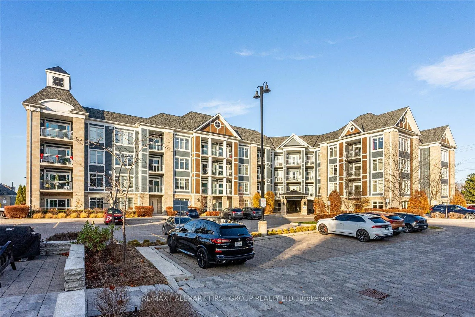 Front of Unit 114, 670 Gordon Street
