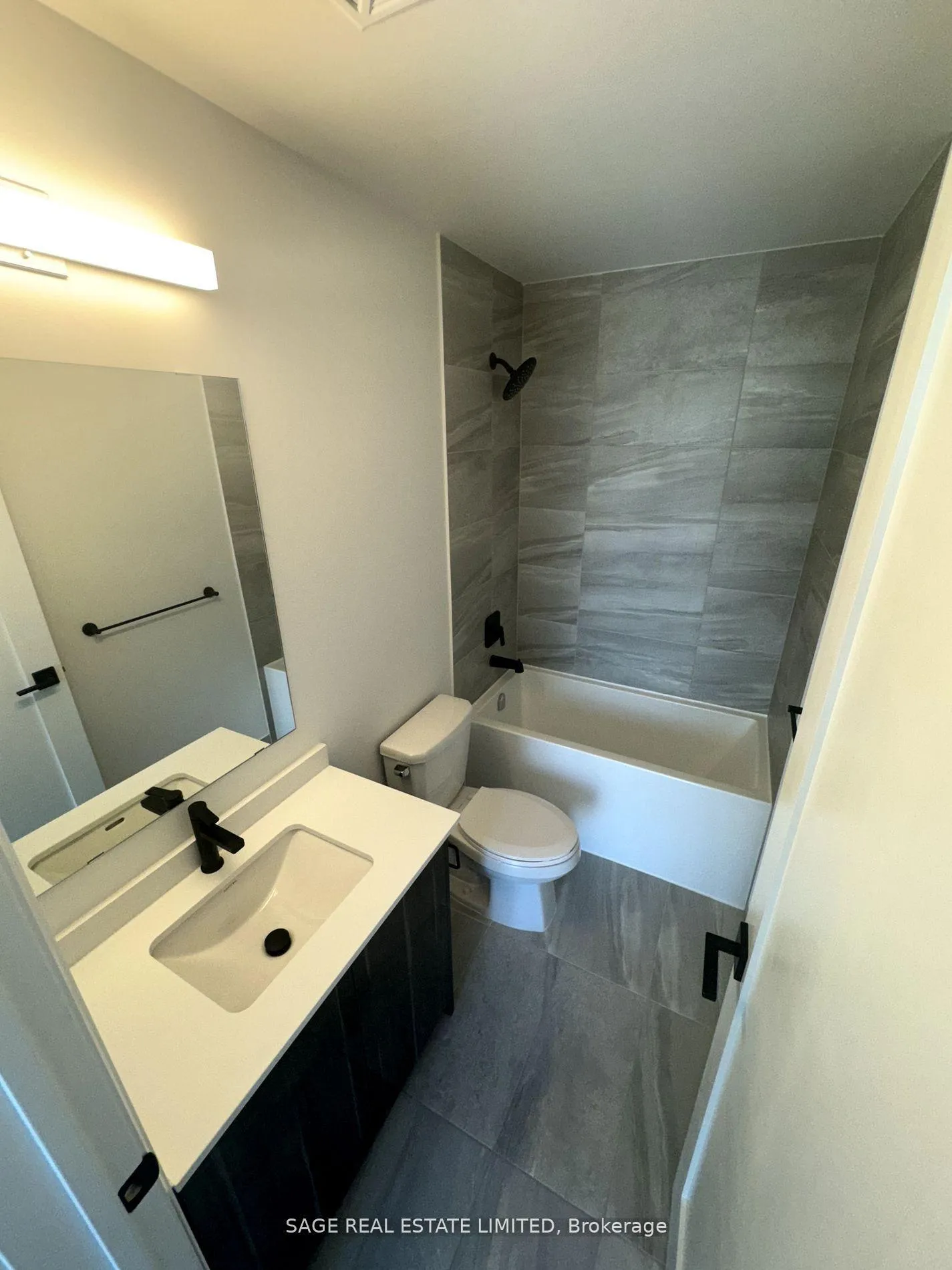 Photo 12 of Unit 802, 2369 Danforth Avenue, Toronto, East End-Danforth — HOMEH
