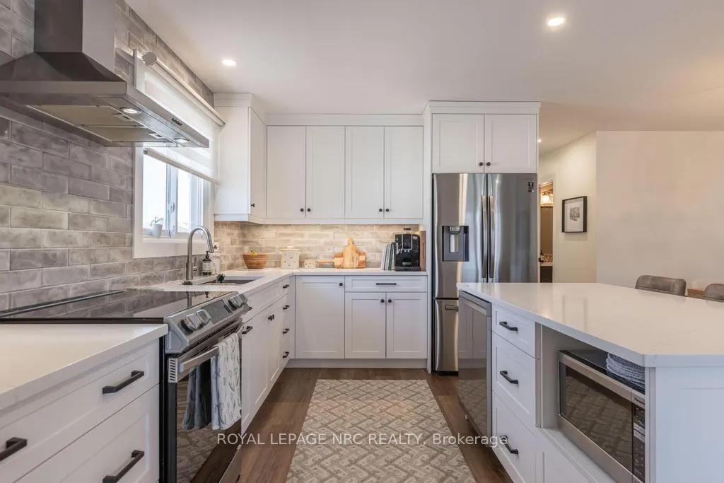 Photo 9 of 22 Fox Trail Drive, St. Catharines, Rykert/Vansickle — HOMEH