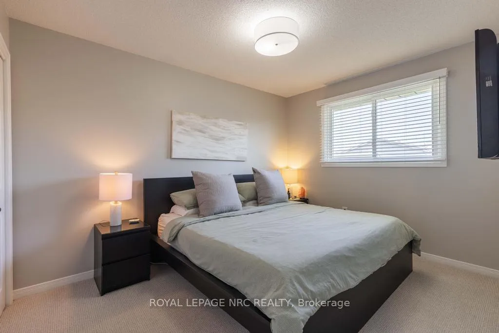 Photo 13 of 22 Fox Trail Drive, St. Catharines, Rykert/Vansickle — HOMEH