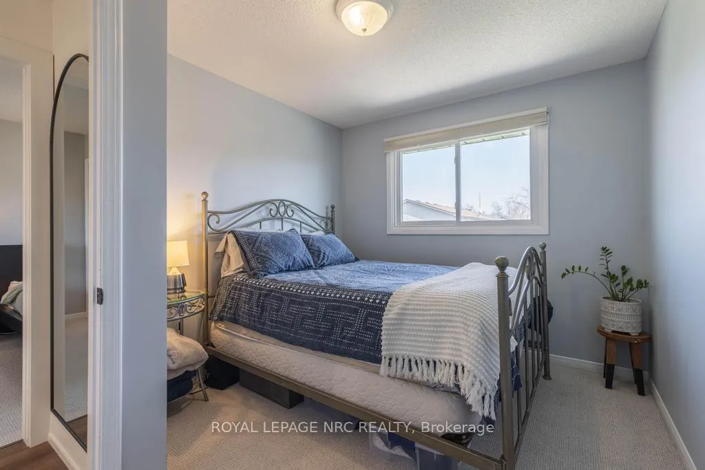 Photo 15 of 22 Fox Trail Drive, St. Catharines, Rykert/Vansickle — HOMEH