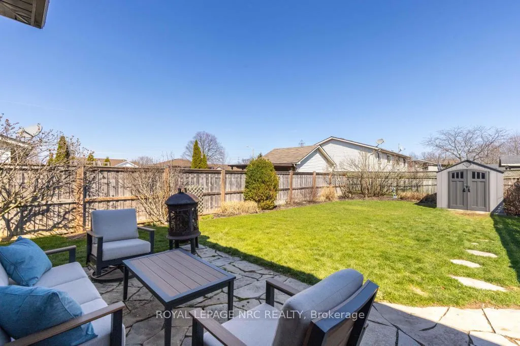 Photo 26 of 22 Fox Trail Drive, St. Catharines, Rykert/Vansickle — HOMEH