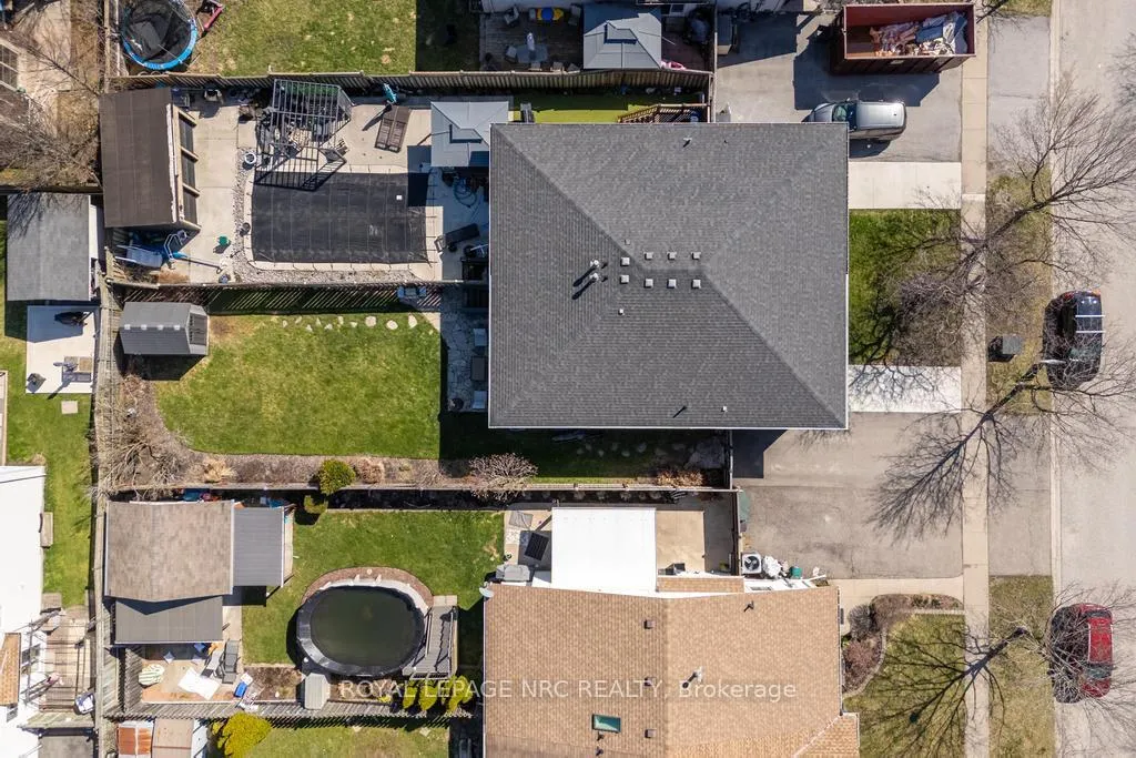 Photo 28 of 22 Fox Trail Drive, St. Catharines, Rykert/Vansickle — HOMEH