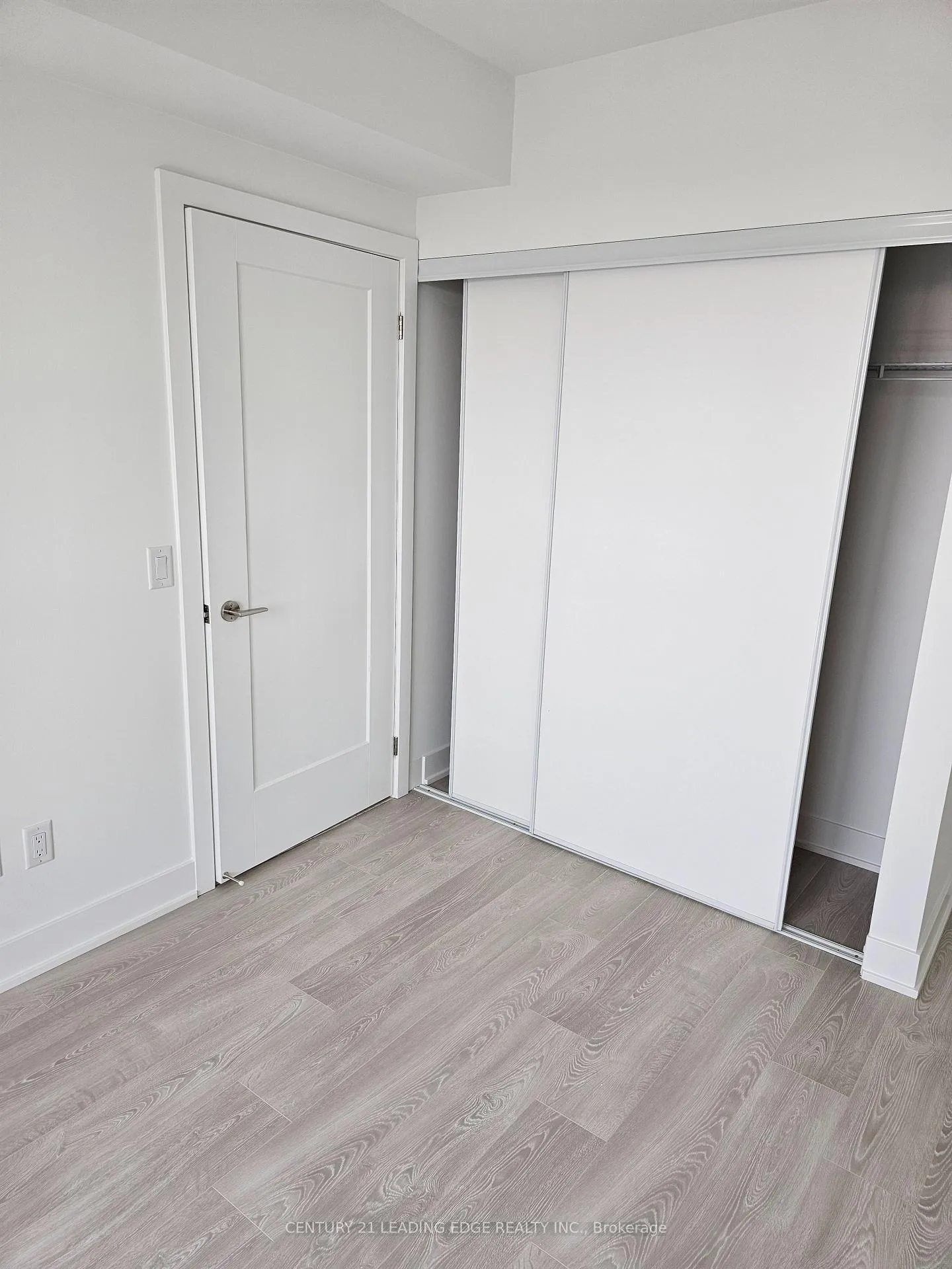 Photo 9 of Unit 1125, 2545 Simcoe Street N, Oshawa, Windfields — HOMEH