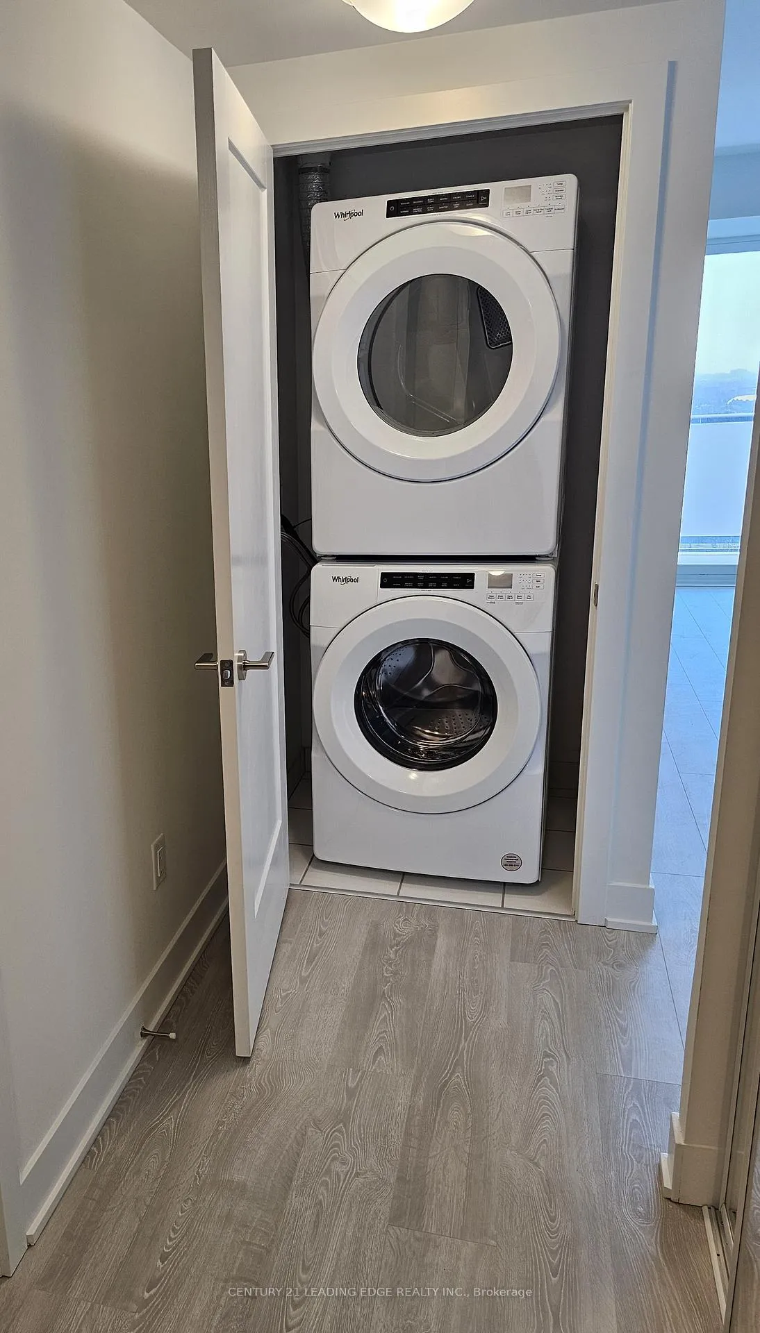 Photo 11 of Unit 1125, 2545 Simcoe Street N, Oshawa, Windfields — HOMEH