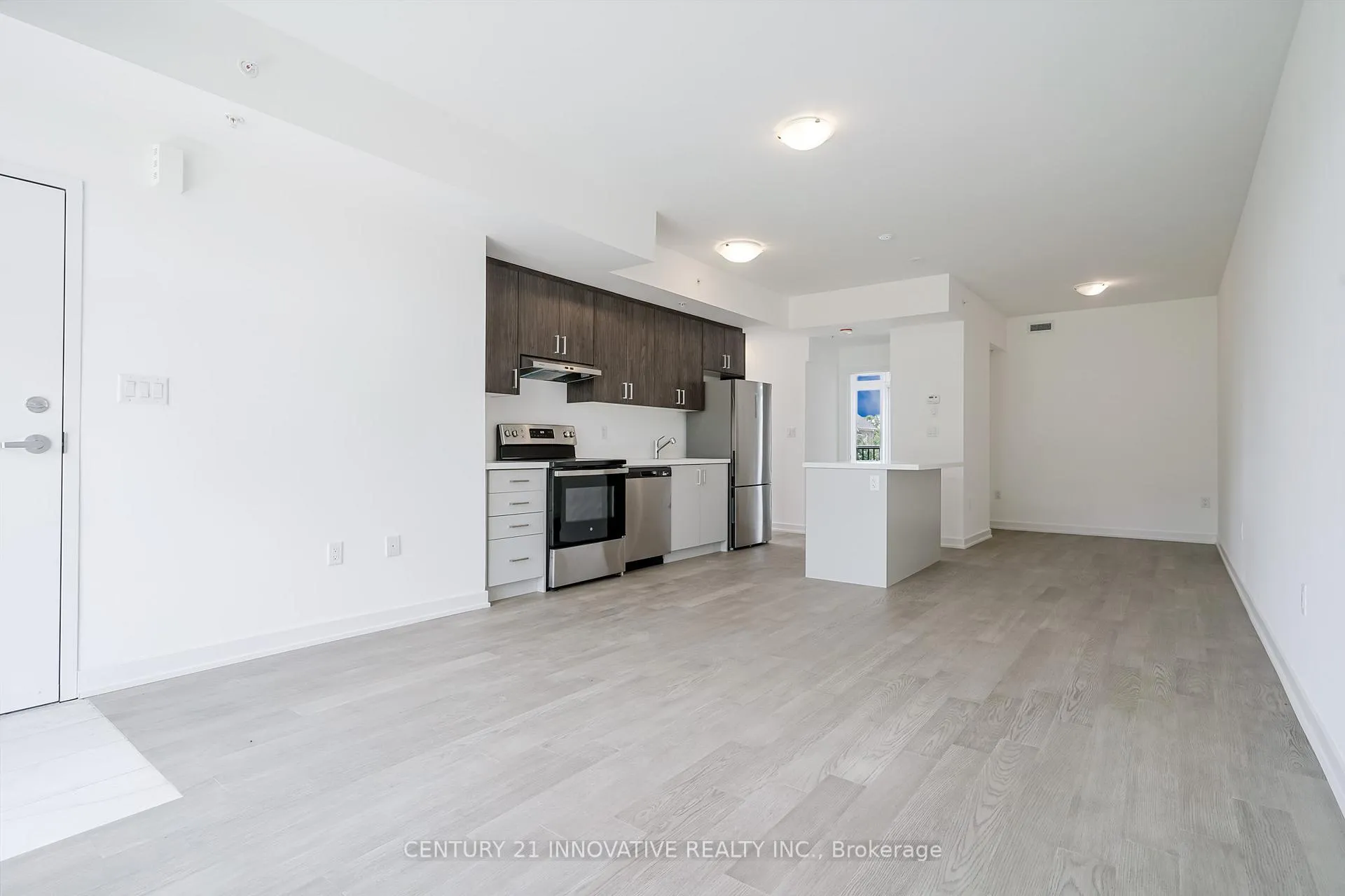 Photo 6 of Unit 33, 188 Angus Drive, Ajax, Central — HOMEH