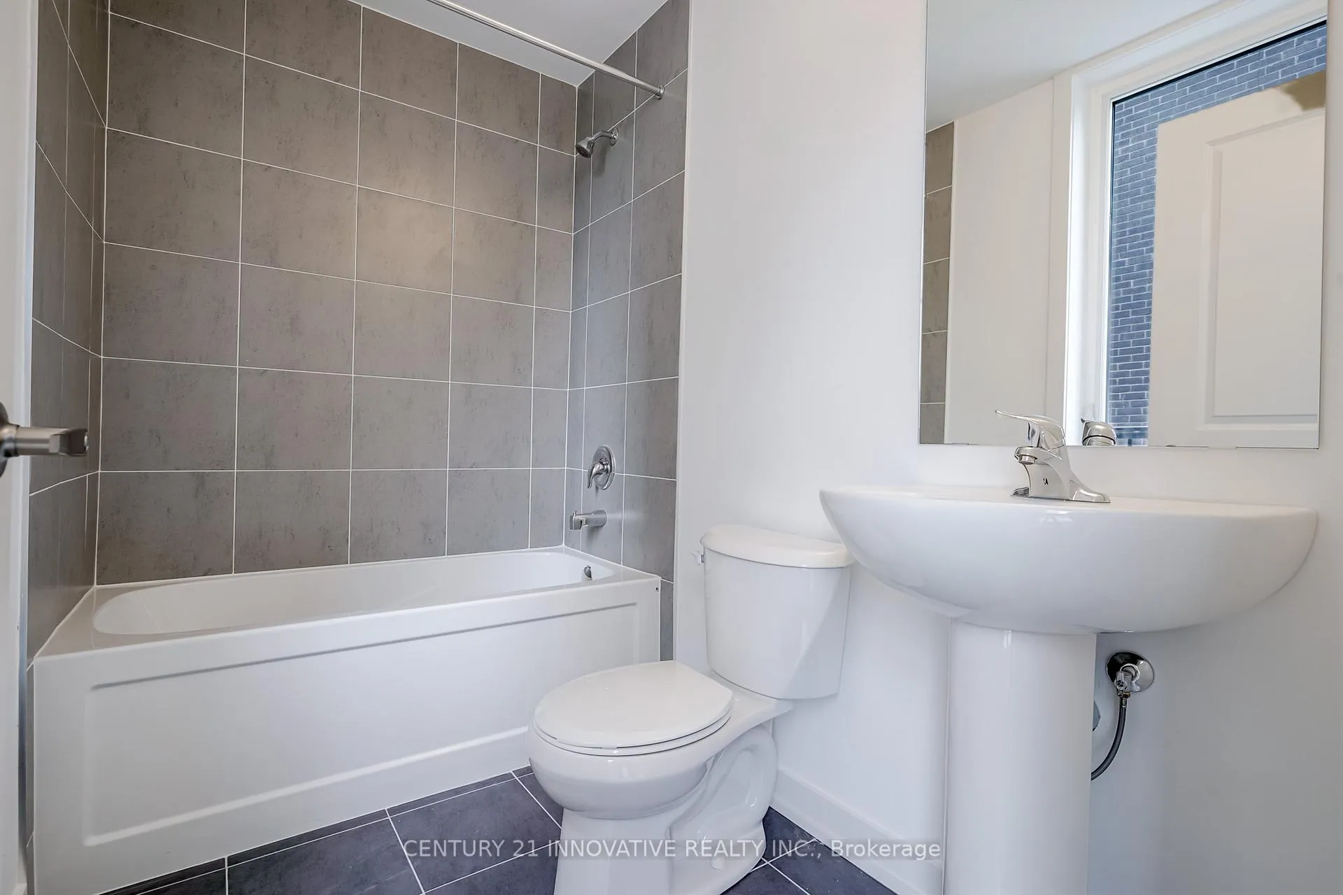 Photo 24 of Unit 33, 188 Angus Drive, Ajax, Central — HOMEH