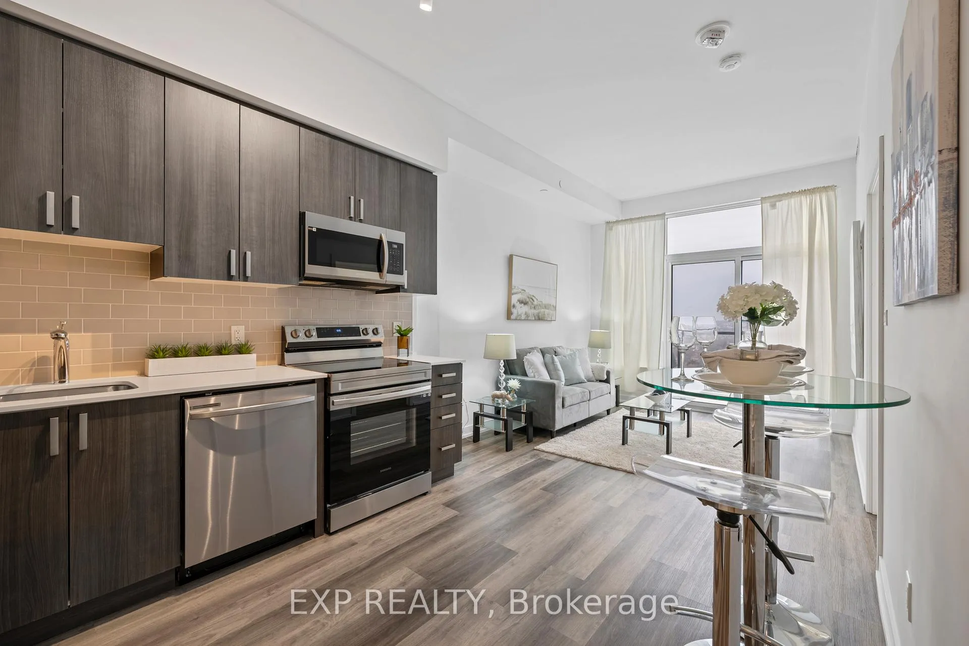 Photo 6 of Unit 1702, 1480 Bayly Street, Pickering, Bay Ridges — HOMEH