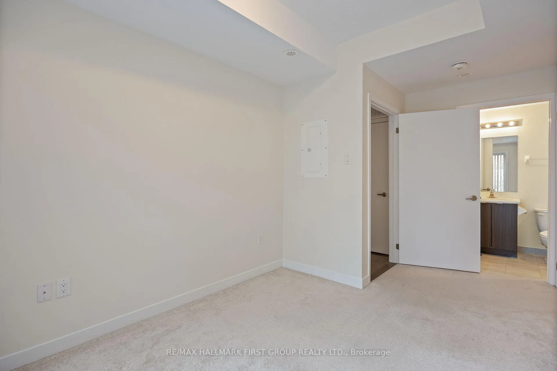 Photo 13 of Unit TH 8, 60 Orchid Place, Brampton, Northwest Sandalwood Parkway — HOMEH