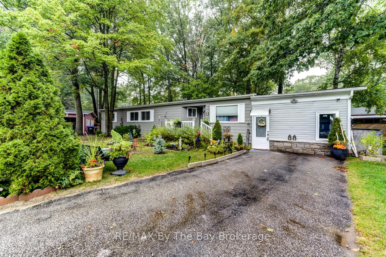 Photo 1 of 9 Allen Drive N, Wasaga Beach — HOMEH