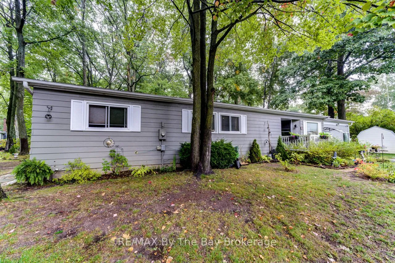 Photo 3 of 9 Allen Drive N, Wasaga Beach — HOMEH