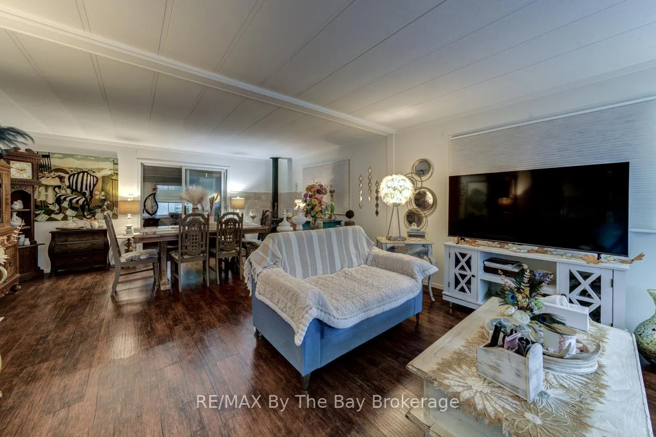 Photo 6 of 9 Allen Drive N, Wasaga Beach — HOMEH
