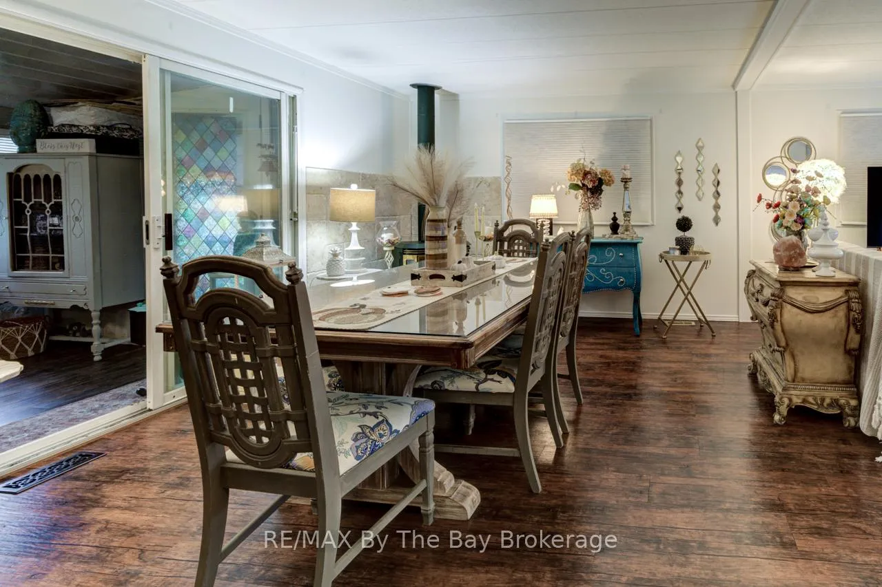 Photo 11 of 9 Allen Drive N, Wasaga Beach — HOMEH