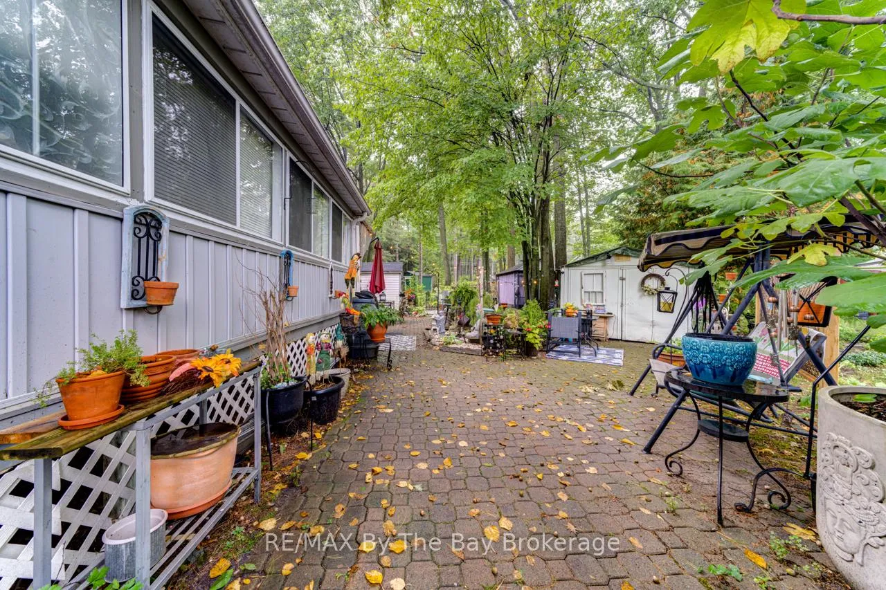 Photo 32 of 9 Allen Drive N, Wasaga Beach — HOMEH