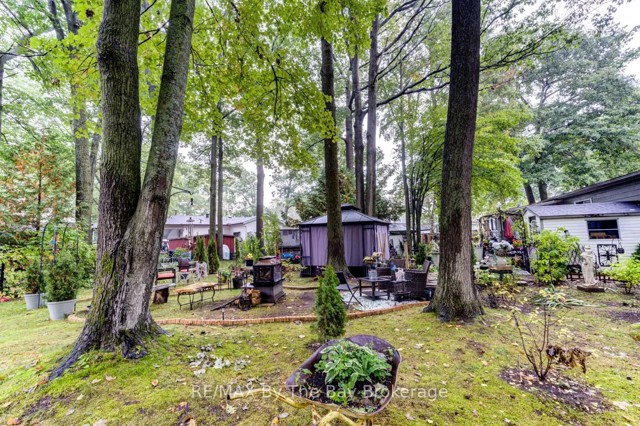 Photo 42 of 9 Allen Drive N, Wasaga Beach — HOMEH