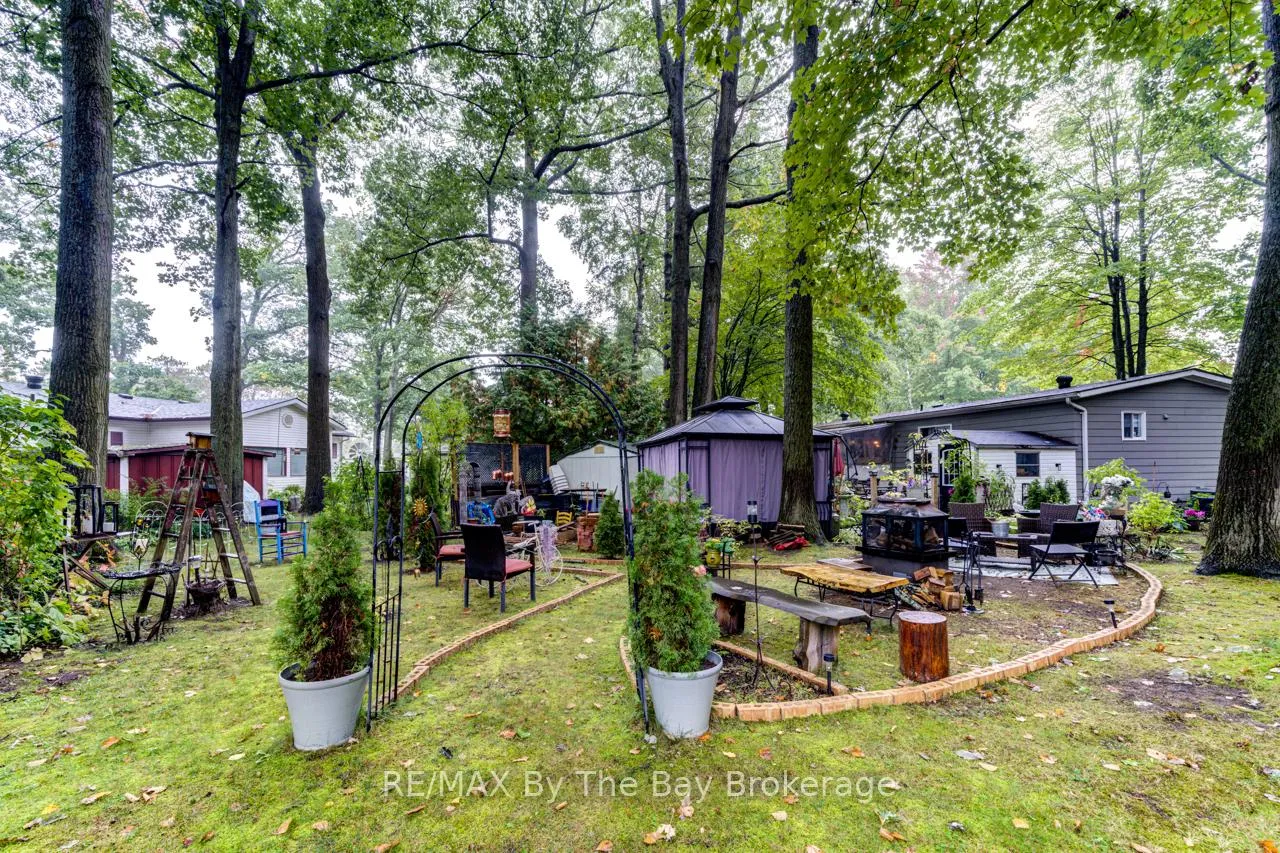 Photo 43 of 9 Allen Drive N, Wasaga Beach — HOMEH