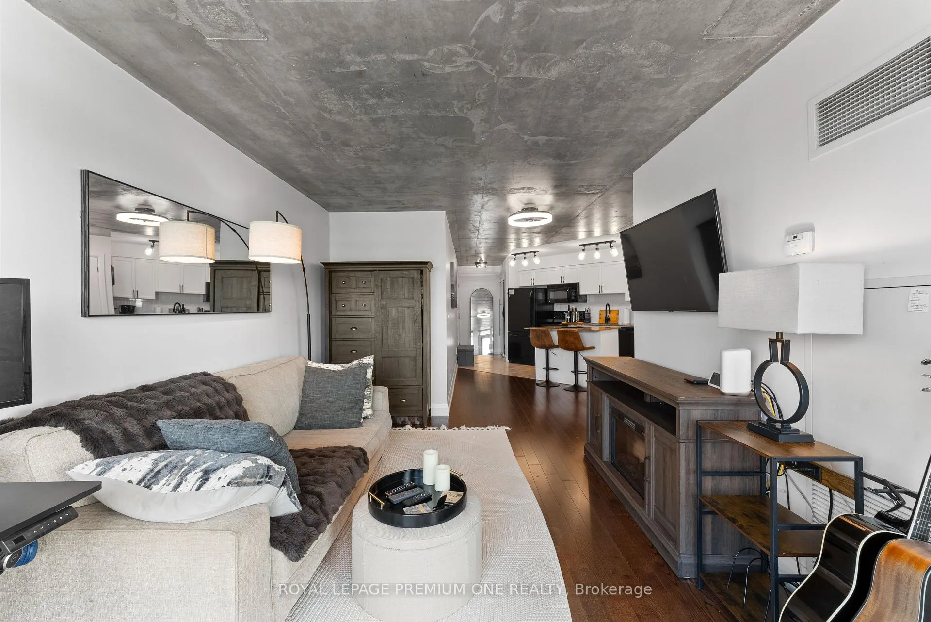 Photo 2 of Unit 311, 340 Watson Street W, Whitby, Port Whitby — HOMEH