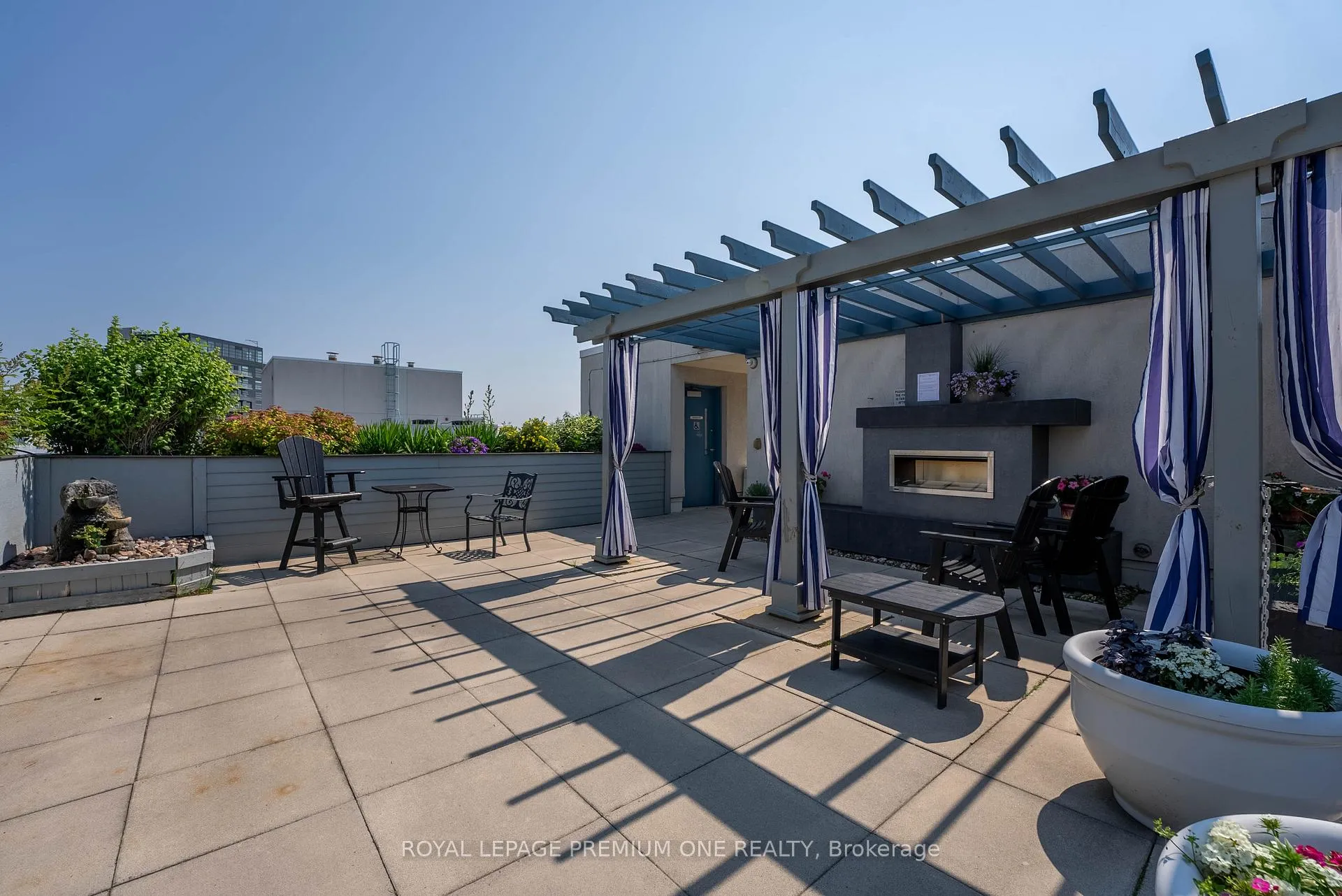 Photo 23 of Unit 311, 340 Watson Street W, Whitby, Port Whitby — HOMEH