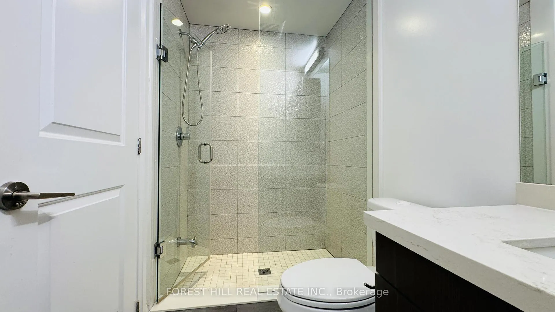 Photo 6 of 20 American Elm Way, Markham, Unionville — HOMEH