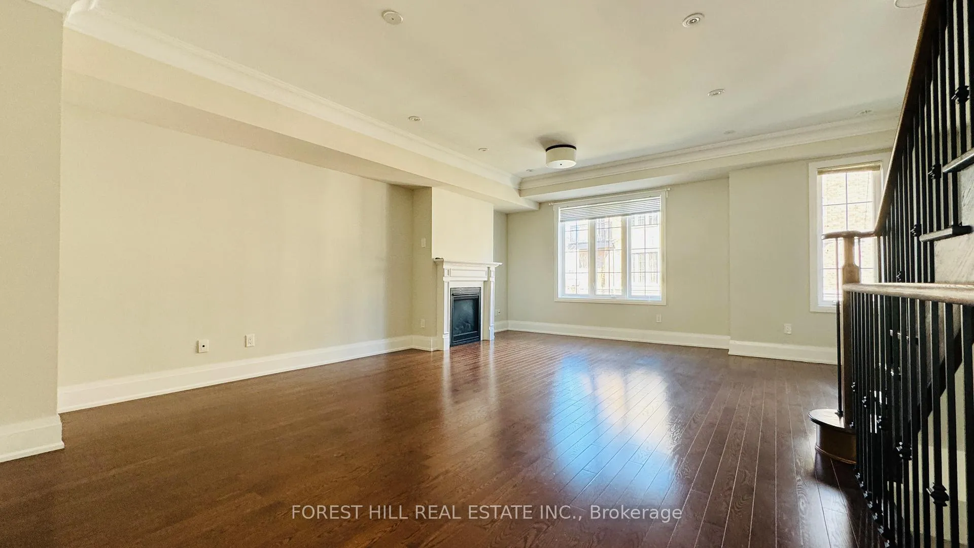 Photo 9 of 20 American Elm Way, Markham, Unionville — HOMEH