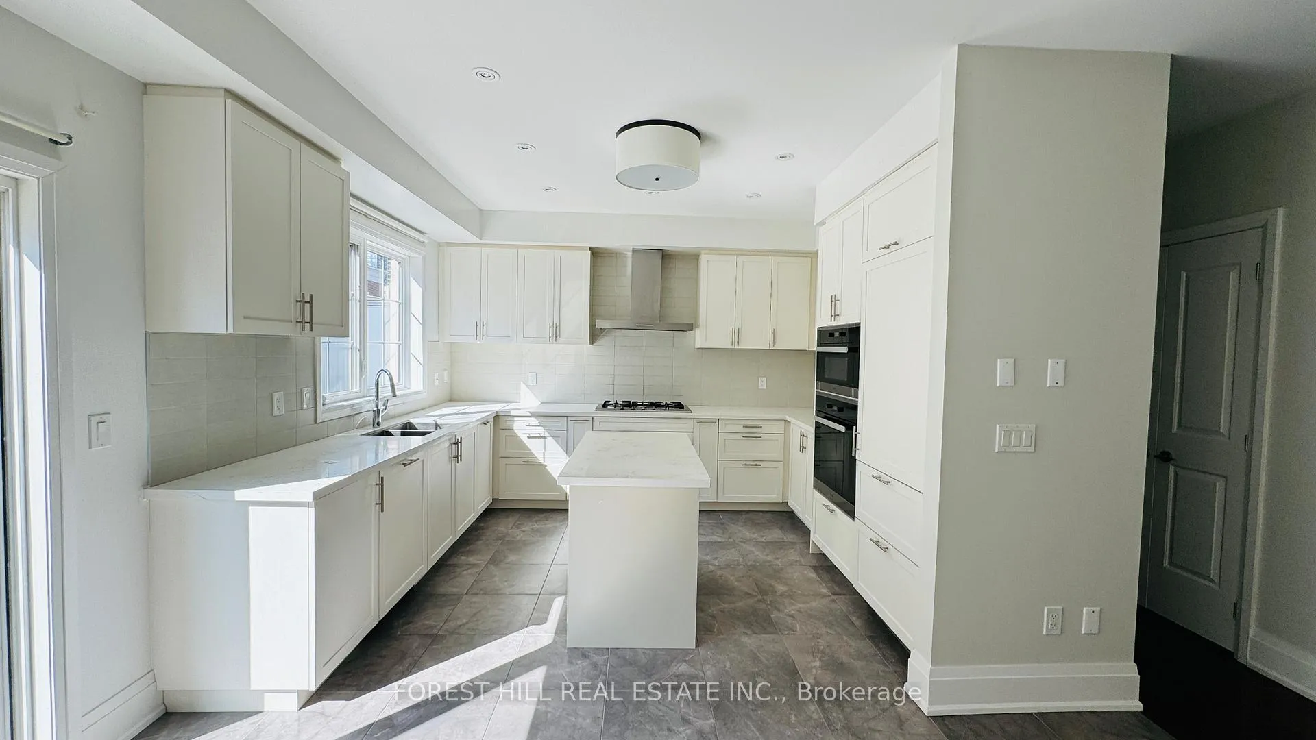 Photo 12 of 20 American Elm Way, Markham, Unionville — HOMEH