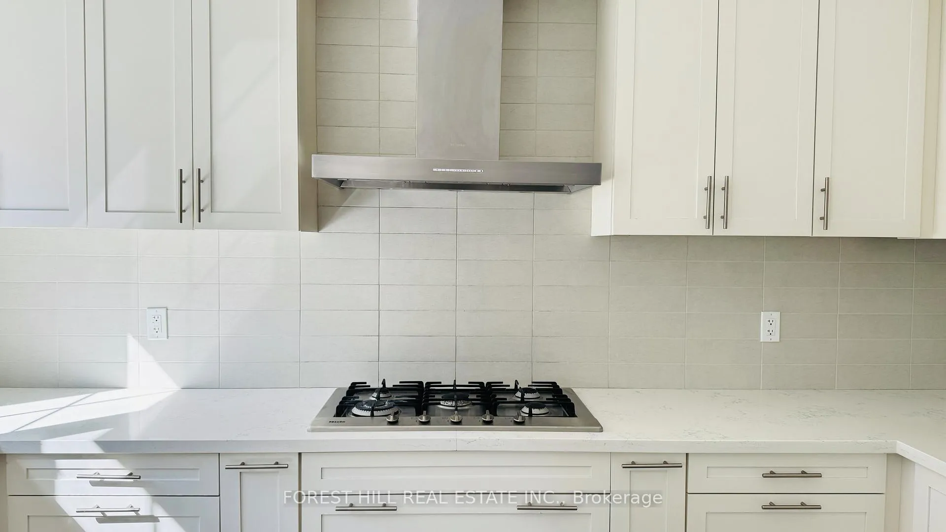 Photo 14 of 20 American Elm Way, Markham, Unionville — HOMEH