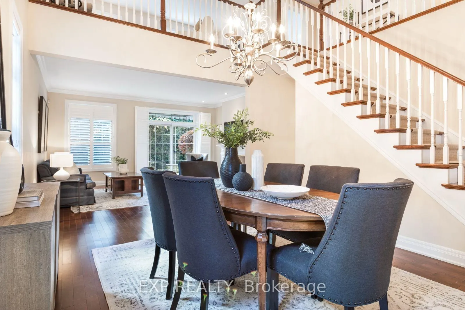Photo 9 of 42 Butternut Grove Lane, Hamilton, Ancaster — HOMEH